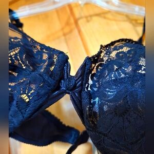 Oscar de La Renta Vintage REAL Black Lace Bra sz 36C